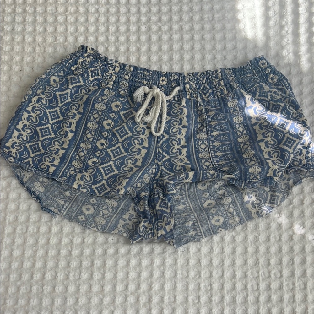 California Waves High Waist Blue and White Shorts